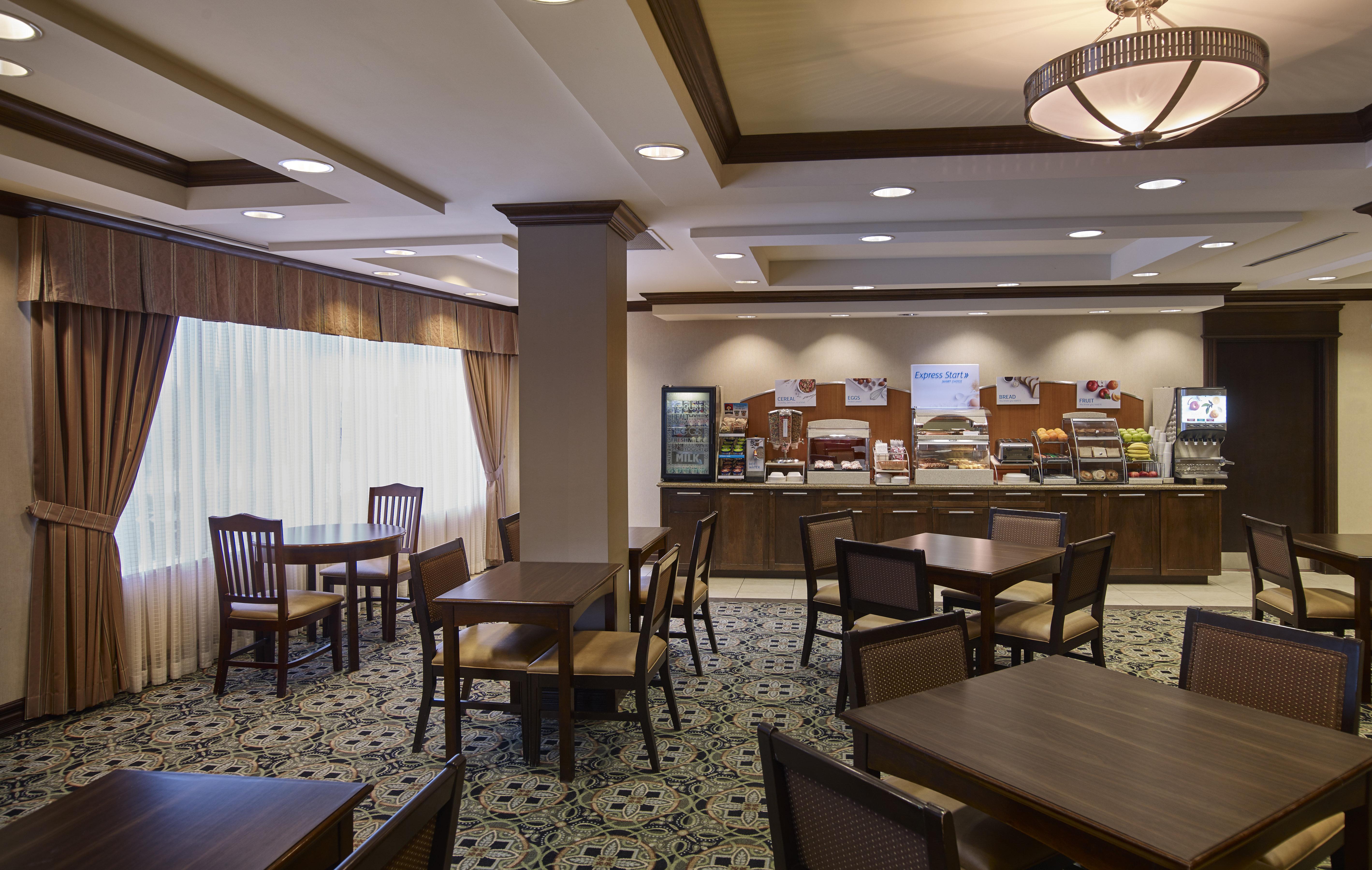Holiday Inn Express & Suites Huntsville By Ihg Esterno foto