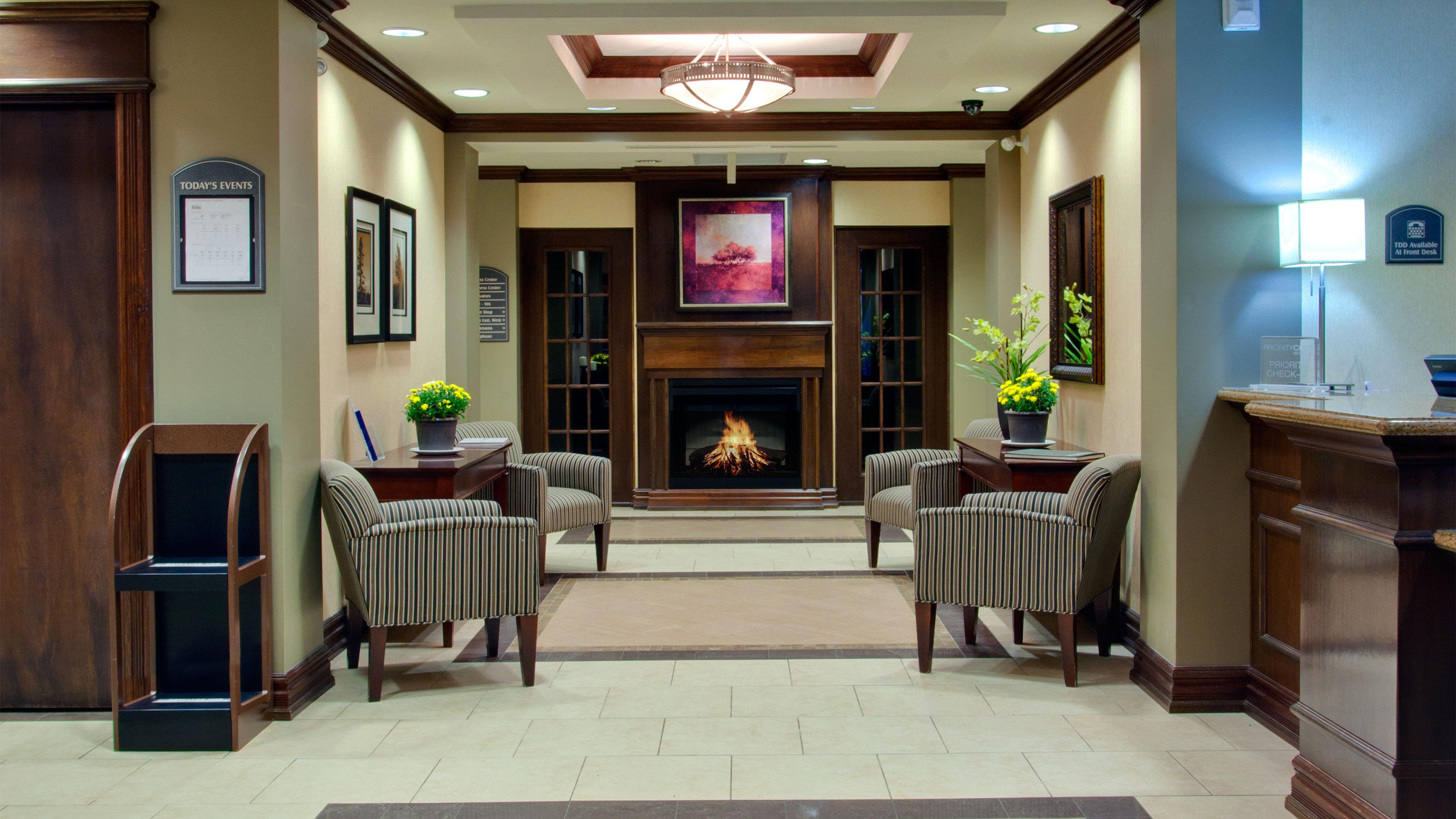 Holiday Inn Express & Suites Huntsville By Ihg Esterno foto