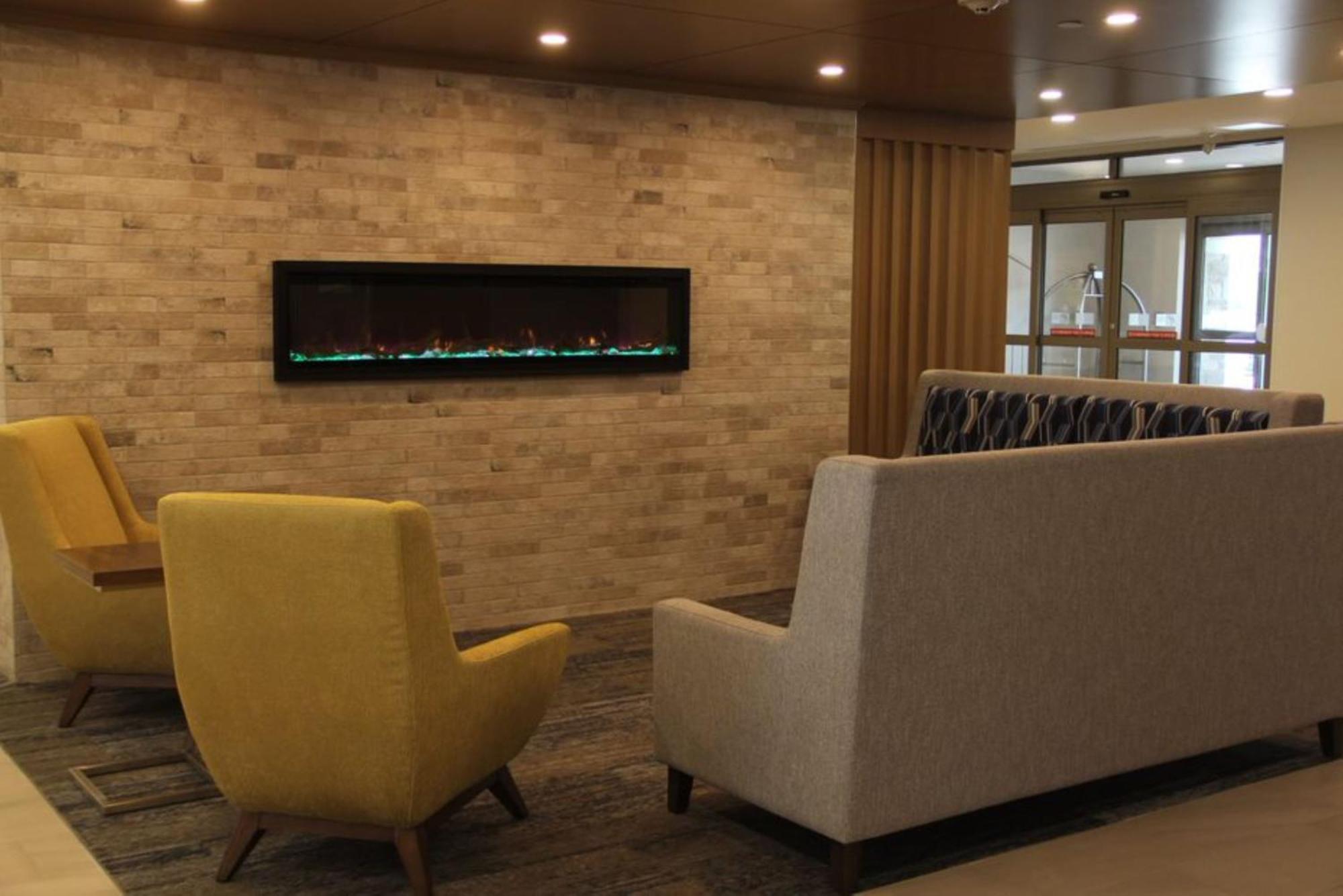 Holiday Inn Express & Suites Huntsville By Ihg Esterno foto