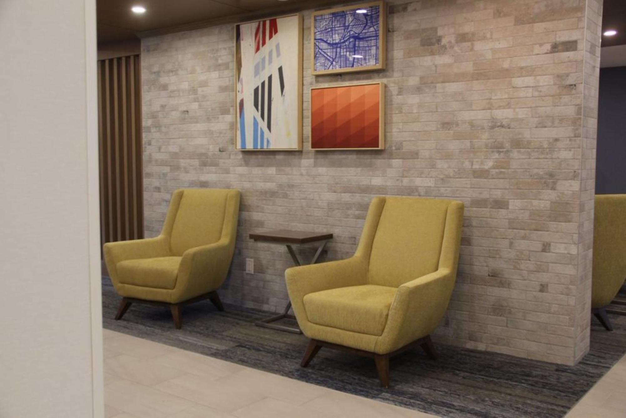Holiday Inn Express & Suites Huntsville By Ihg Esterno foto