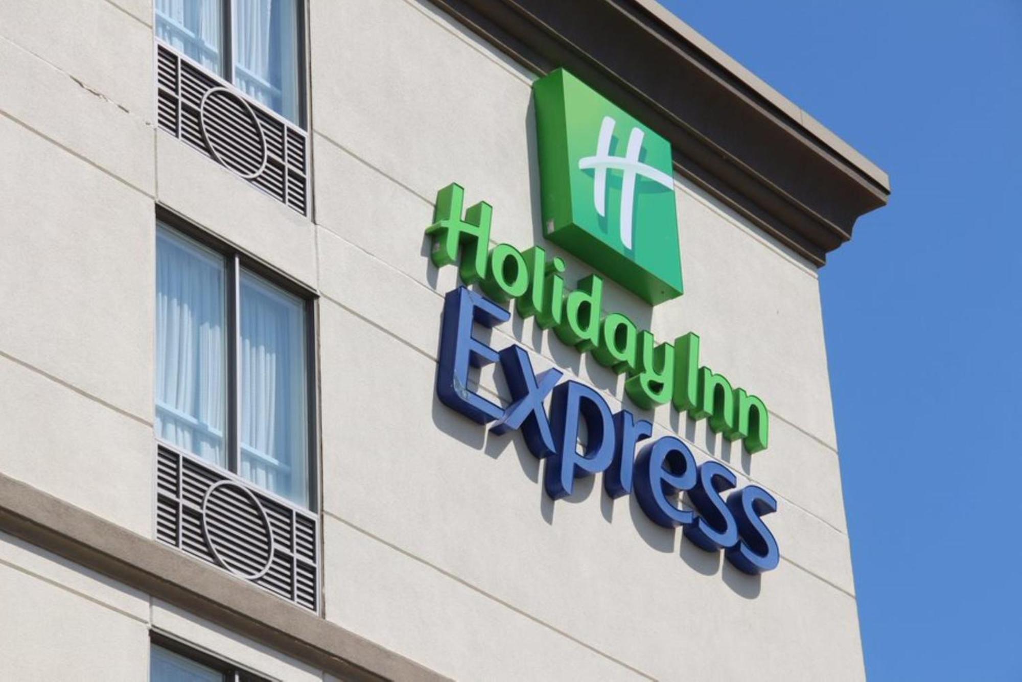 Holiday Inn Express & Suites Huntsville By Ihg Esterno foto