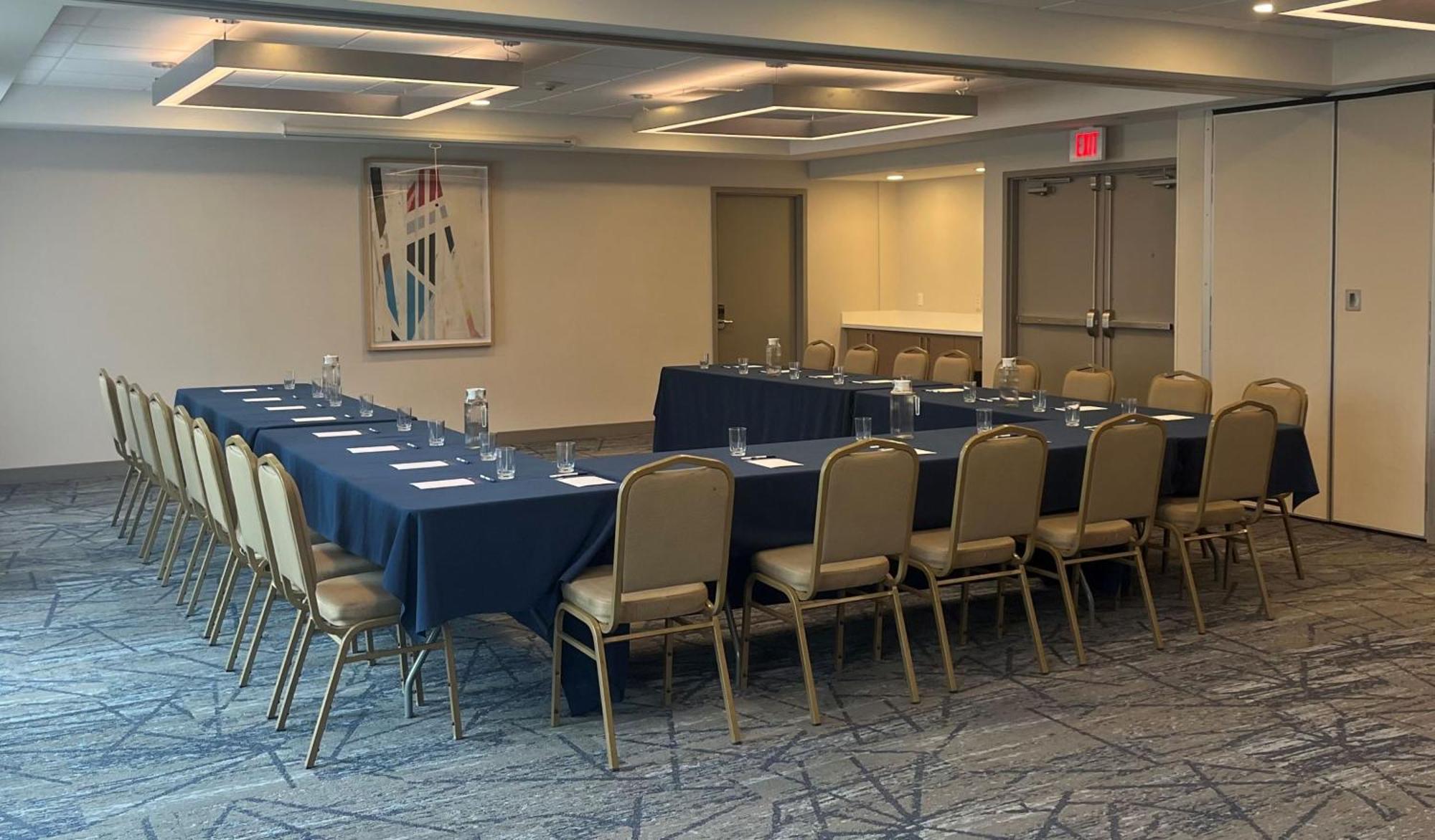 Holiday Inn Express & Suites Huntsville By Ihg Esterno foto