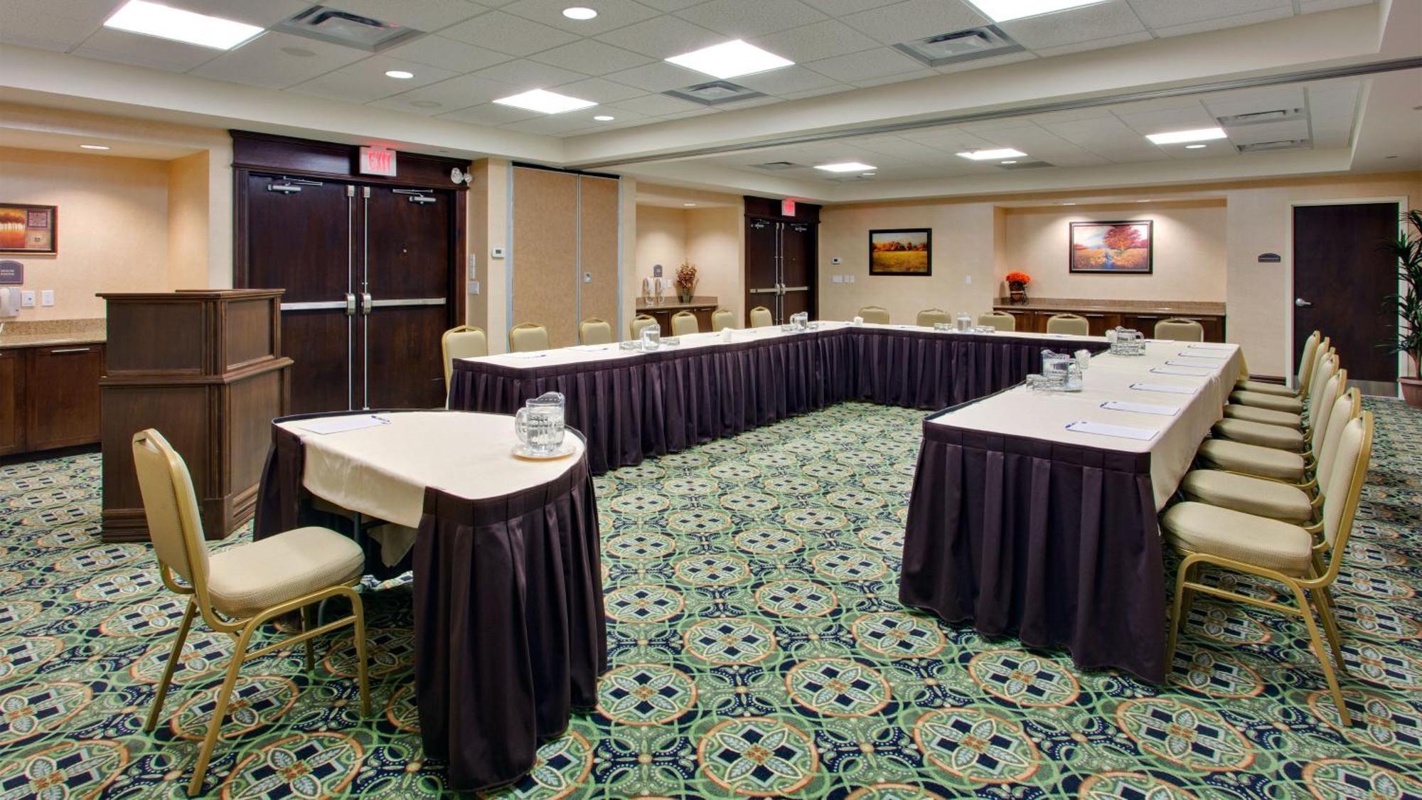 Holiday Inn Express & Suites Huntsville By Ihg Esterno foto