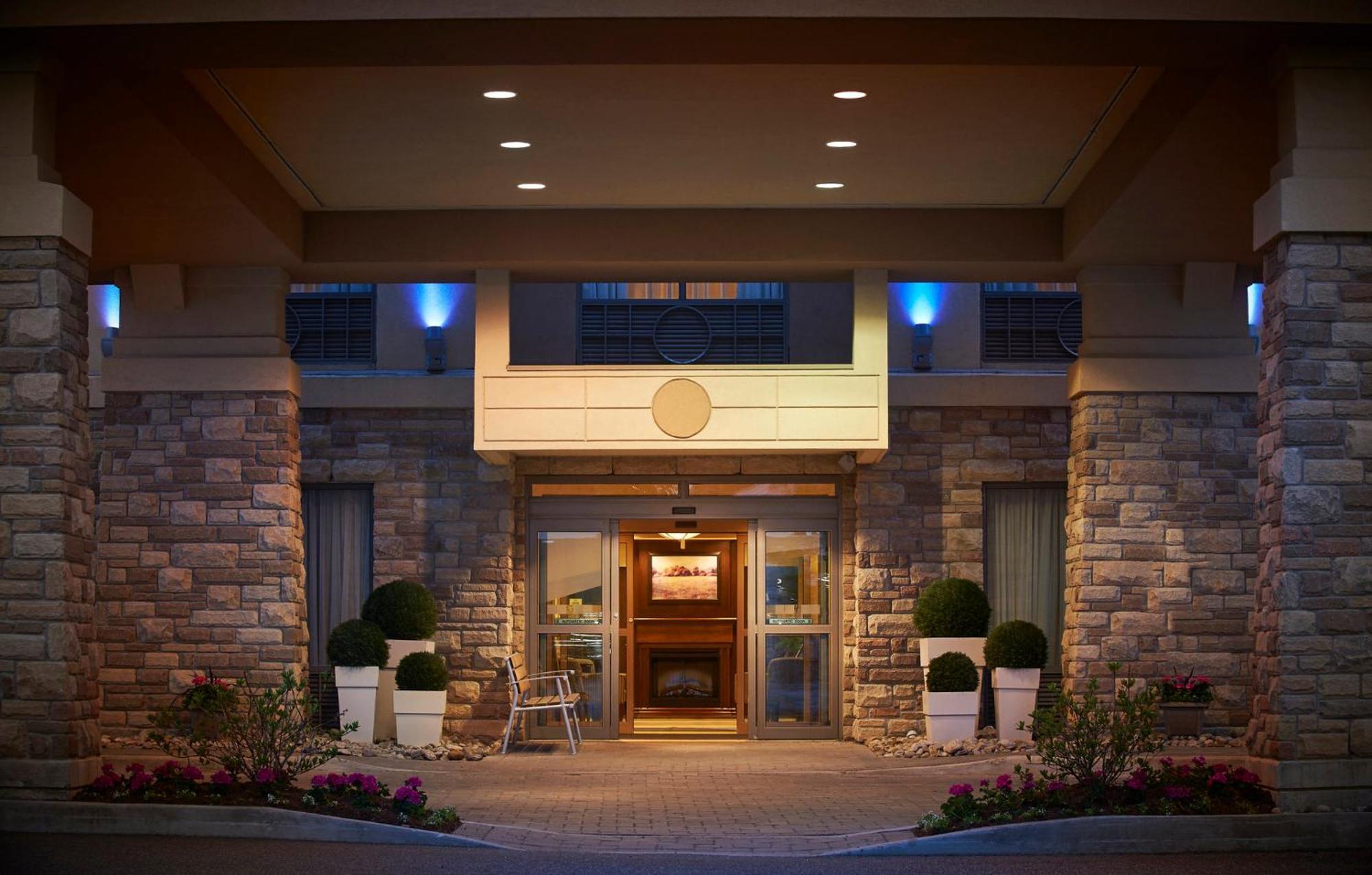 Holiday Inn Express & Suites Huntsville By Ihg Esterno foto